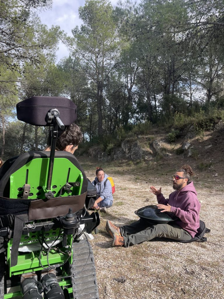 Parada en el camino con Hamu explicando cosas